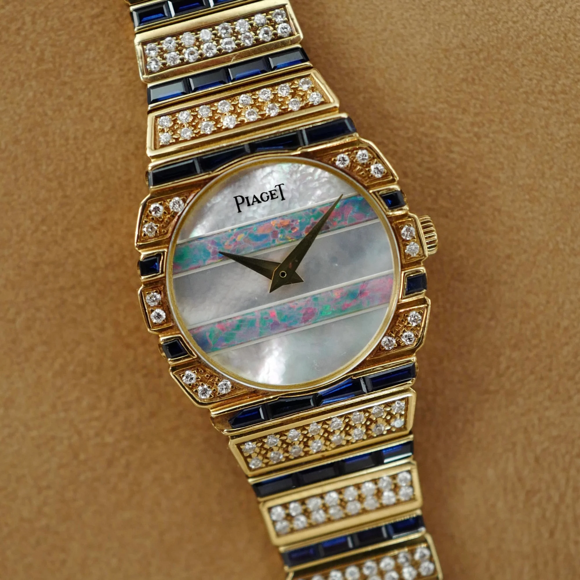 Piaget Yellow Gold Polo Ref. 861 with Mother of Pearl & Opal dial and Sapphire and Diamond Bracelet - Image 2