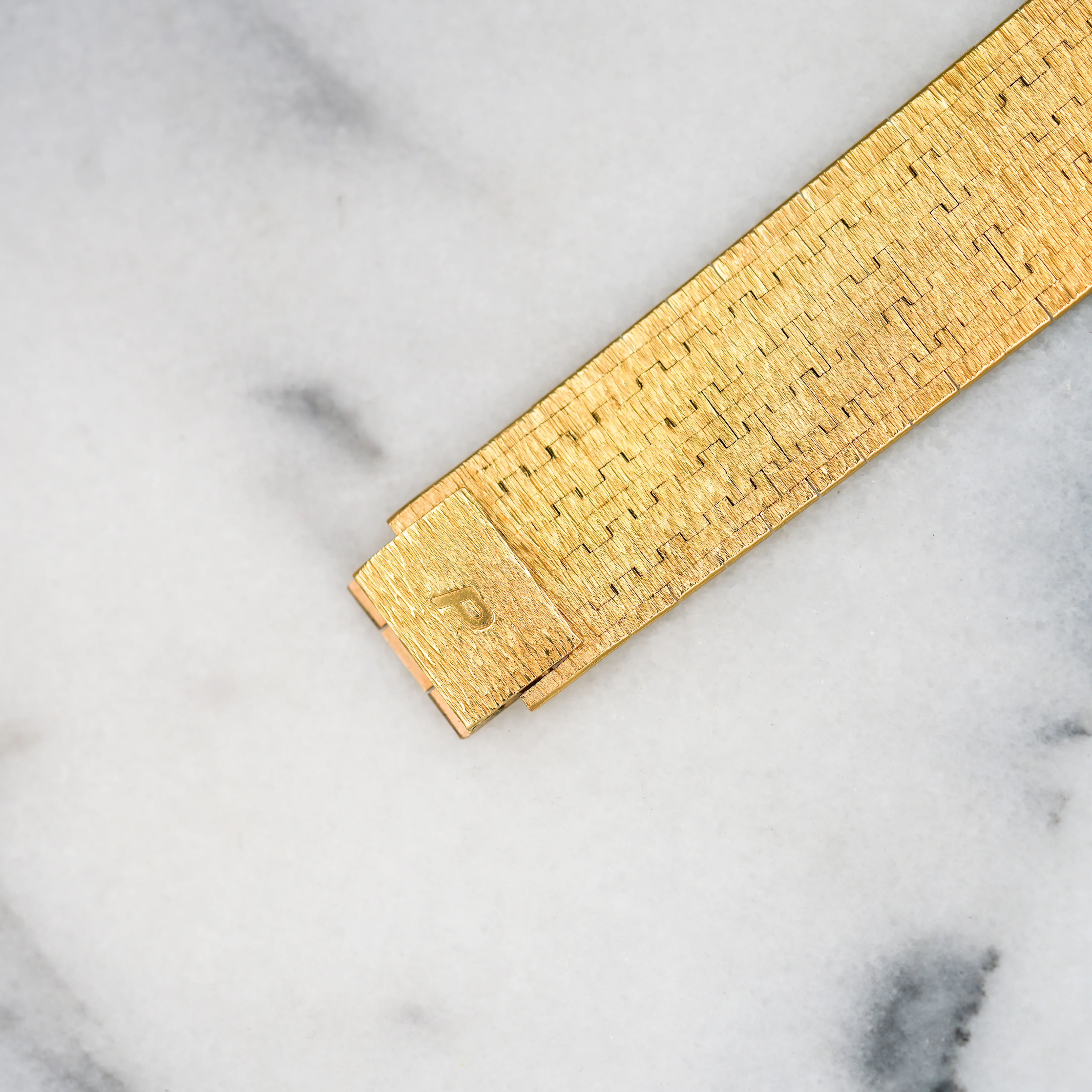 Piaget Yellow Gold Bracelet Watch Ref. 12421 with Tigers Eye Dial (New Arrival) - Image 4