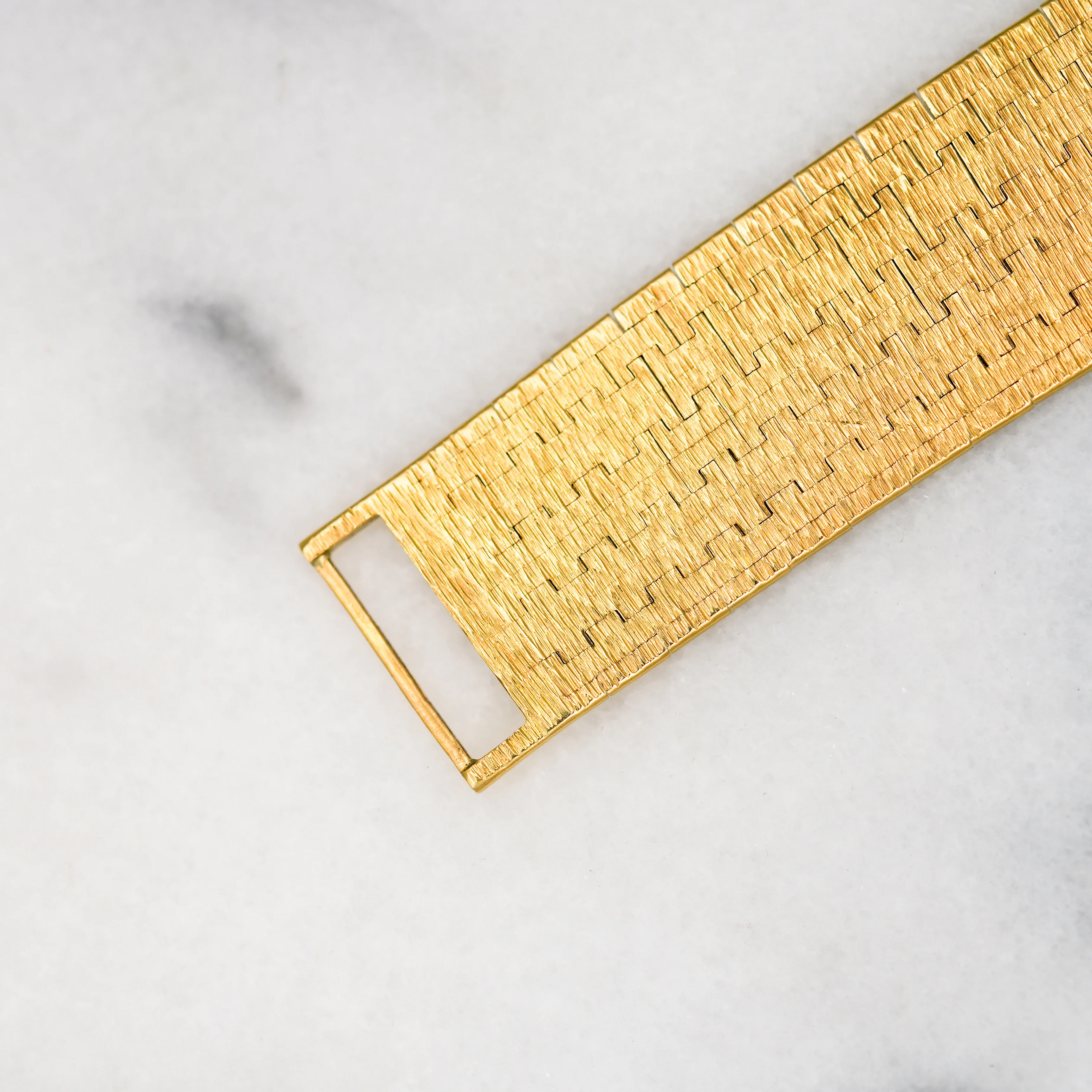Piaget Yellow Gold Bracelet Watch Ref. 12421 with Tigers Eye Dial (New Arrival) - Image 5