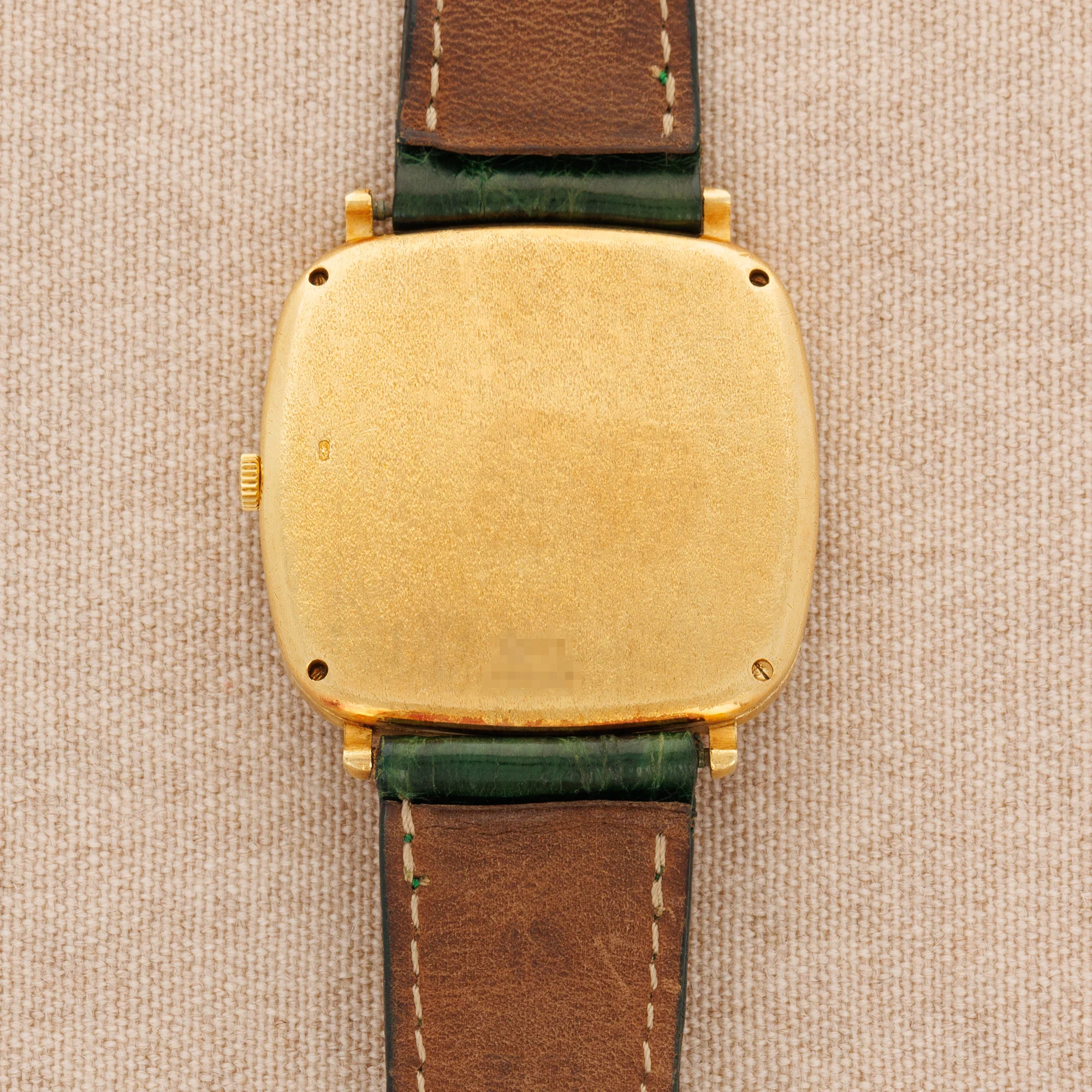 Piaget Yellow Gold TV Shaped Watch with Malachite Dial - Image 3