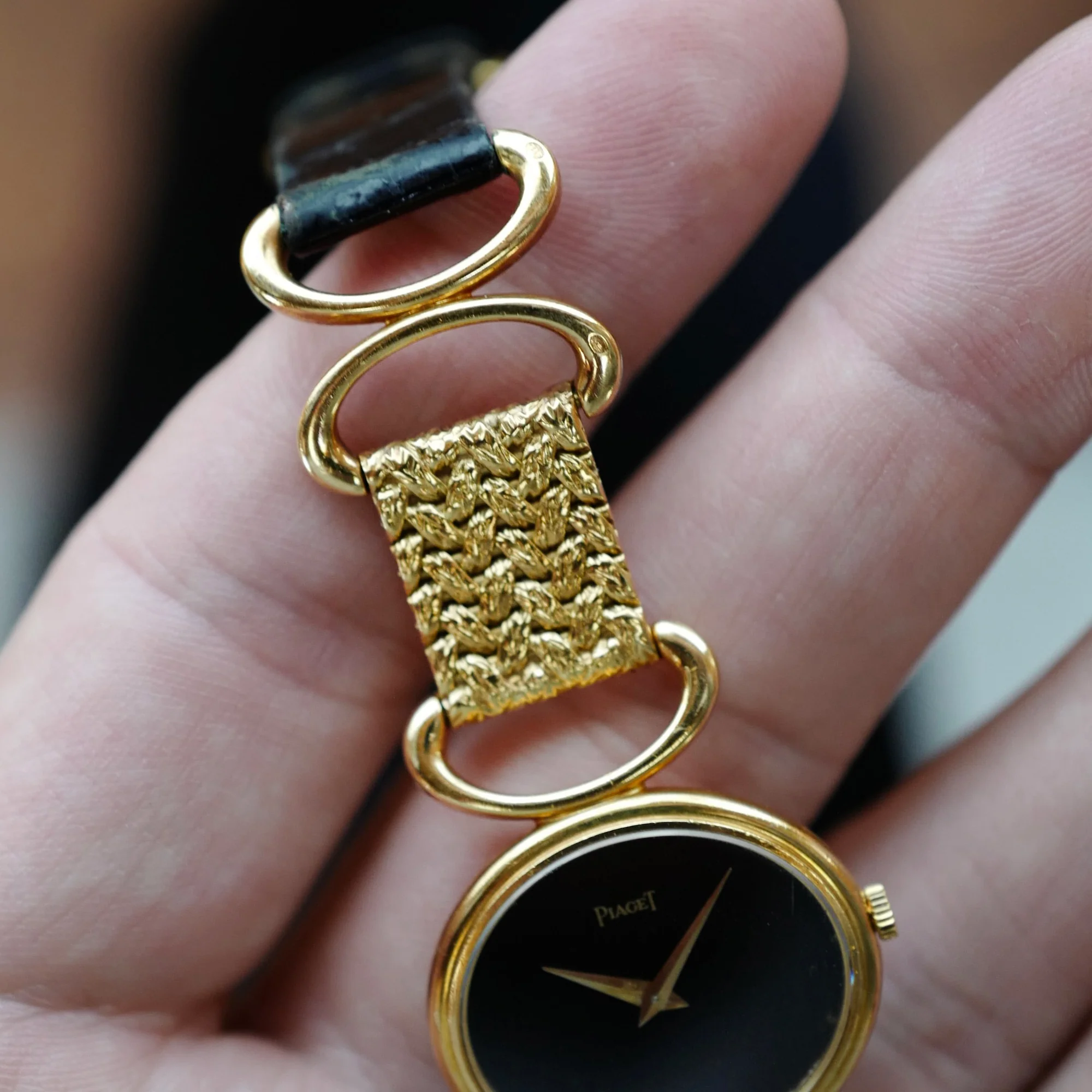 Piaget Yellow Gold Vintage Watch Ref. 9802 - Image 6