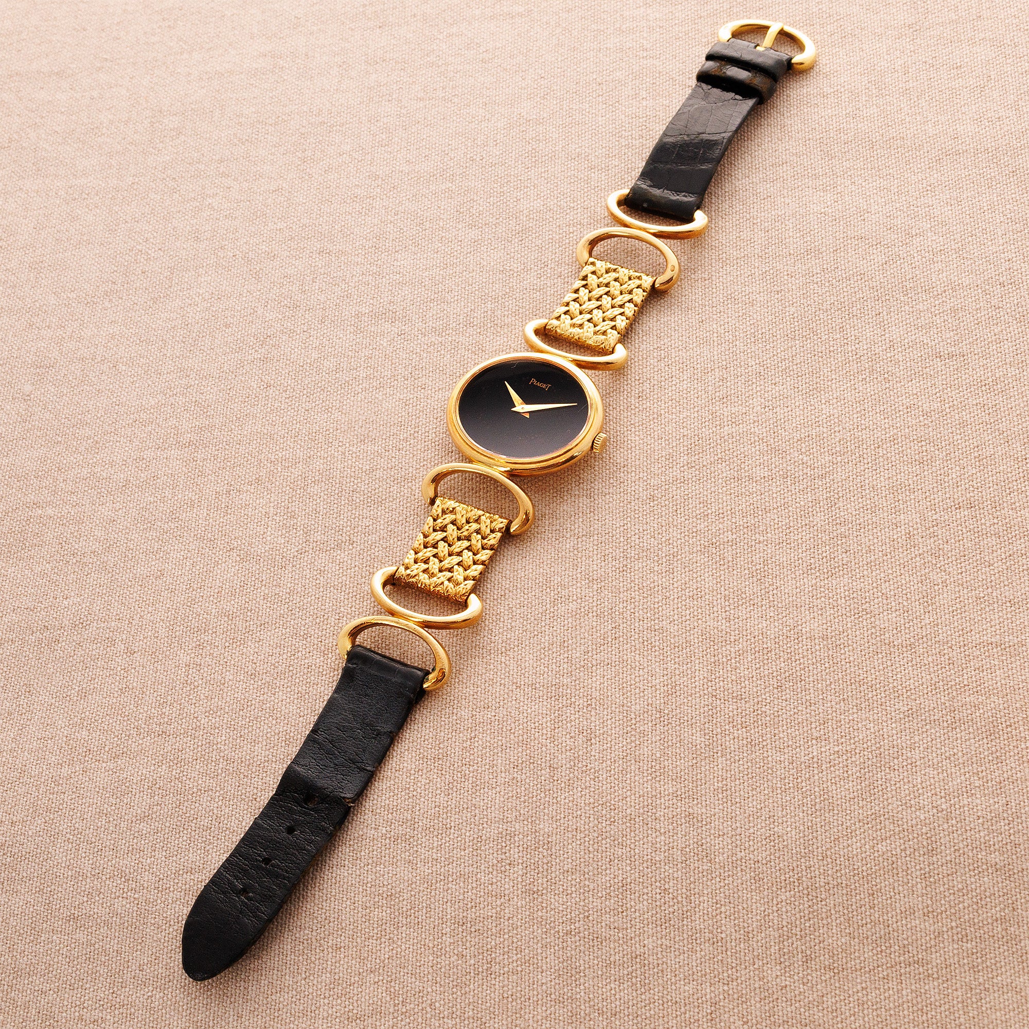 Piaget Yellow Gold Vintage Watch Ref. 9802 - Image 8