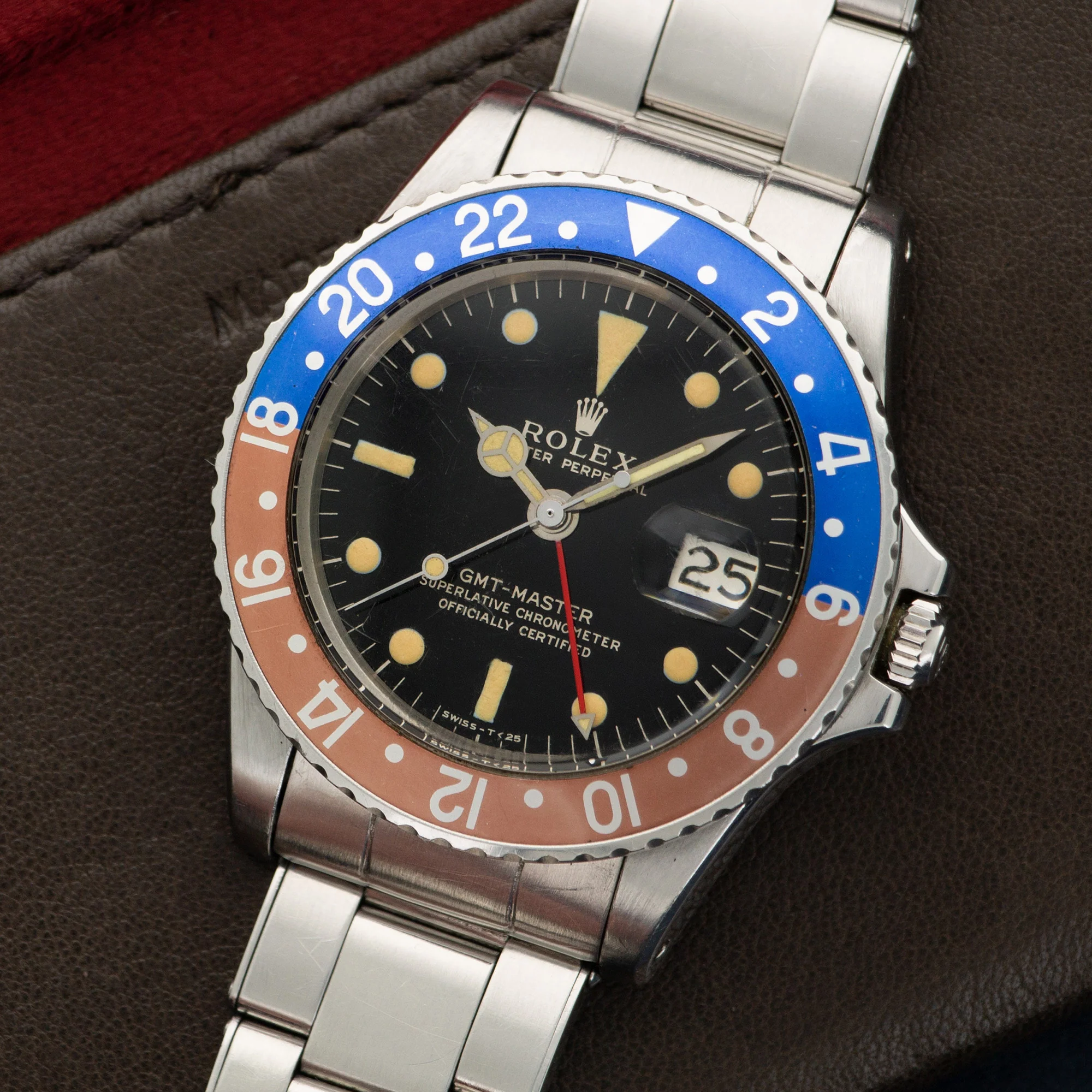 Rolex GMT-Master Gilt Watch Ref. 1675 with Original Box and Papers - Image 2