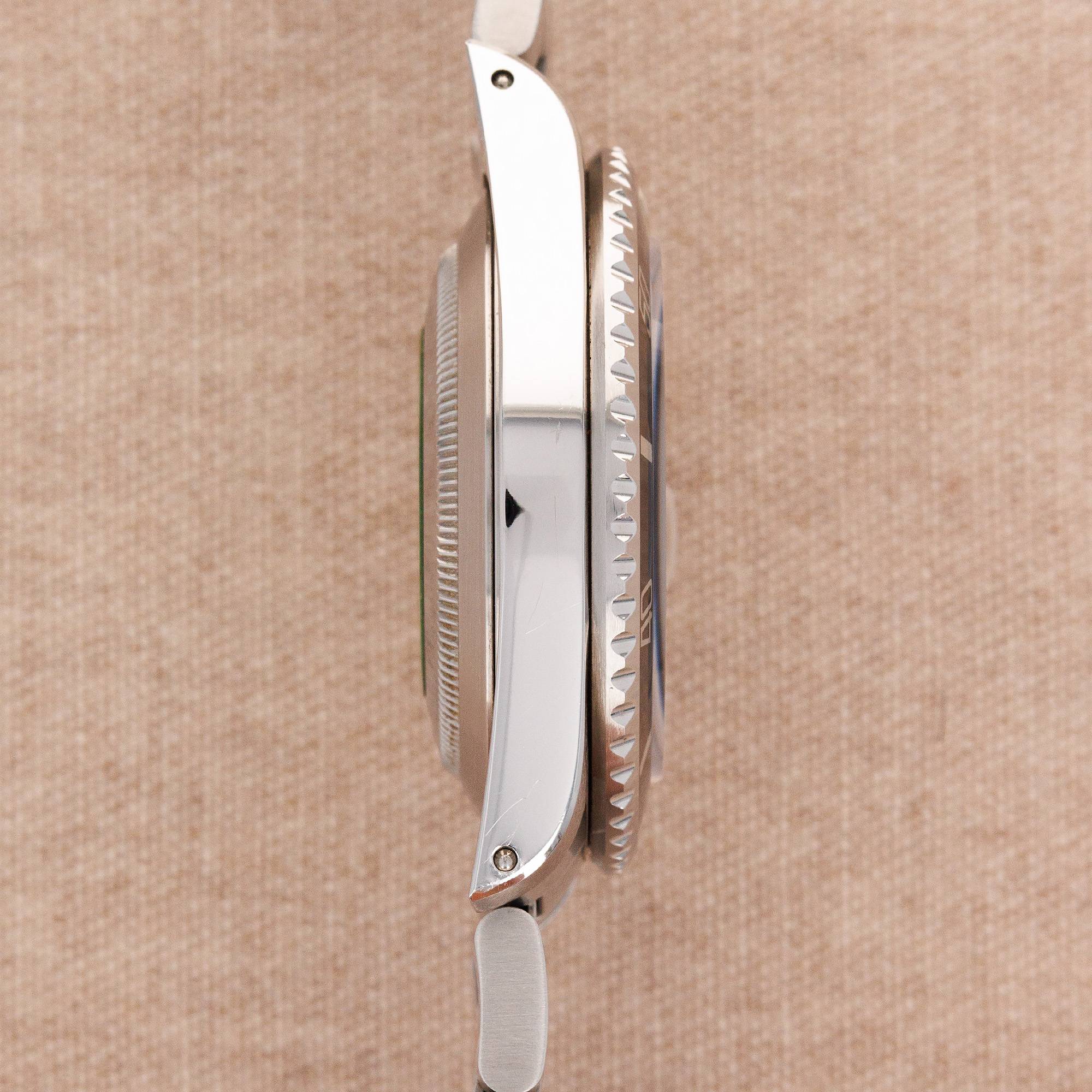 Rolex Steel Submariner Ref. 16610 in Like New Condition - Image 5