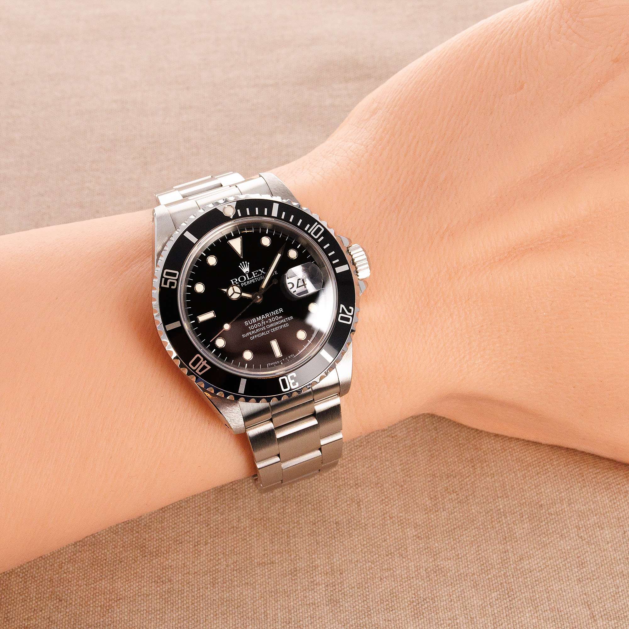 Rolex Steel Submariner Ref. 16610 in Like New Condition - Image 7