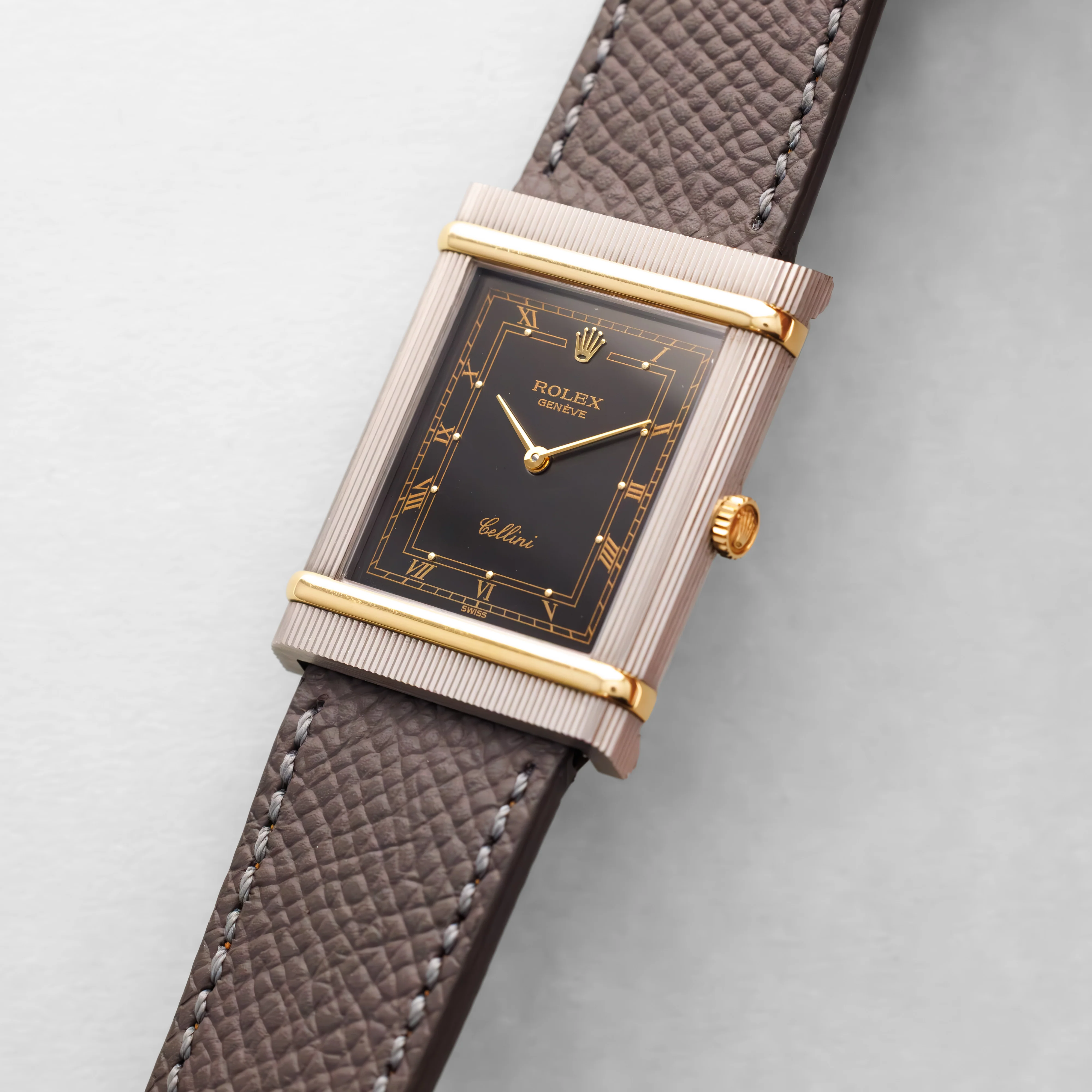 Rolex White Gold Cellini Ref. 4137 with Stepped Case and Ribbed Finishing - Image 2