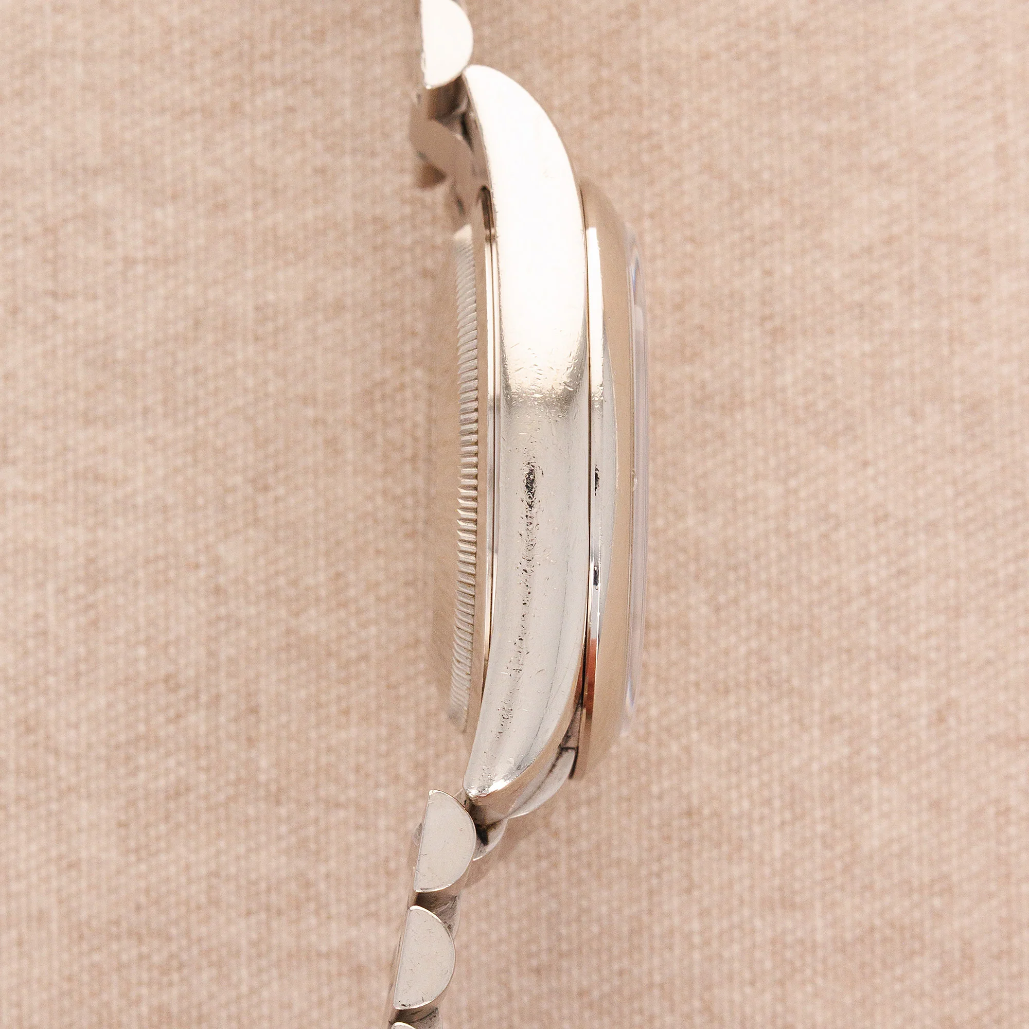 Rolex White Gold Day Date Ref. 118209 with Mother of Pearl Dial - Image 5