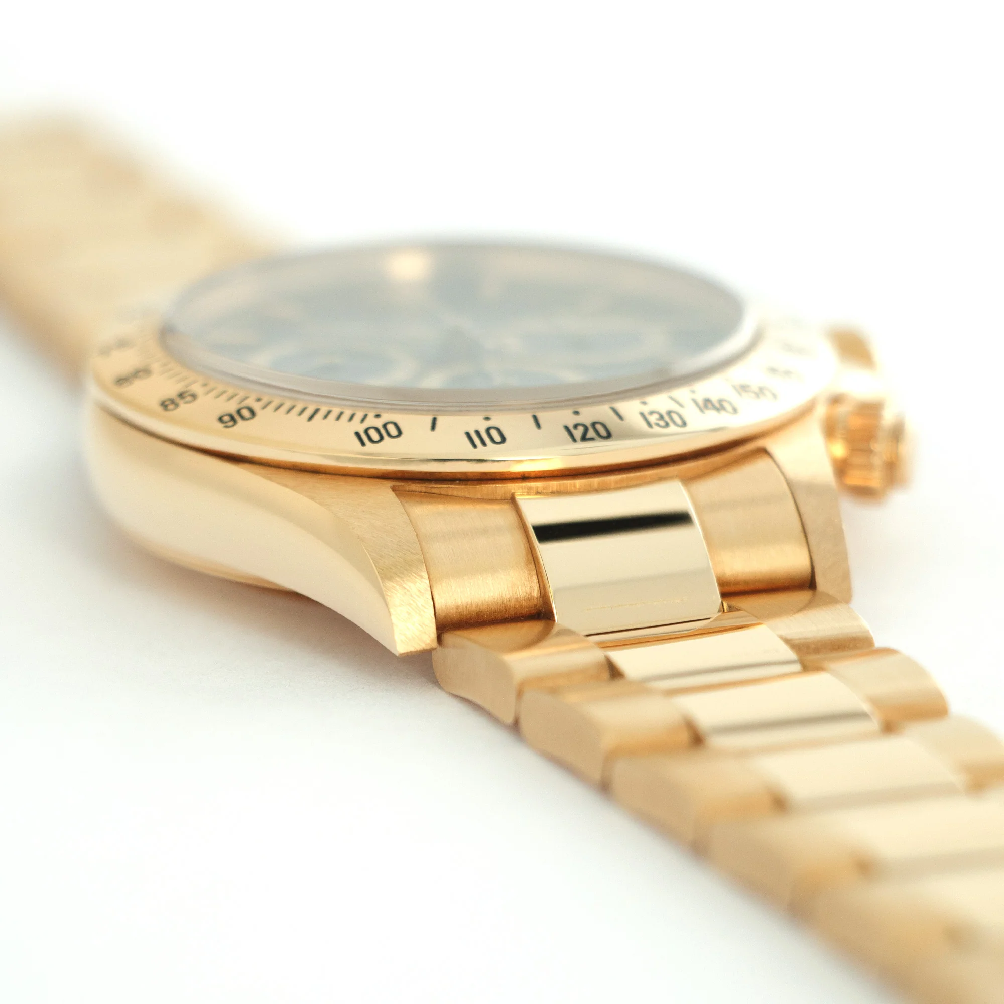 Rolex Yellow Gold Cosmograph Floating Daytona Watch Ref. 16528 - Image 3
