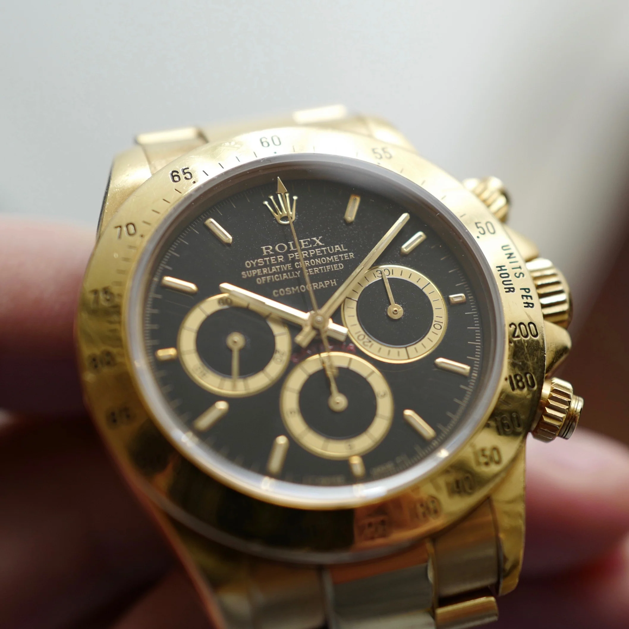 Rolex Yellow Gold Cosmograph R-Series Floating Daytona Watch Ref. 16528 - Image 9