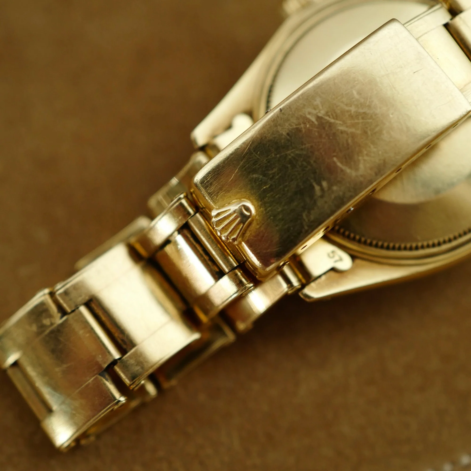 Rolex Yellow Gold Date Ref. 1500 - Image 7
