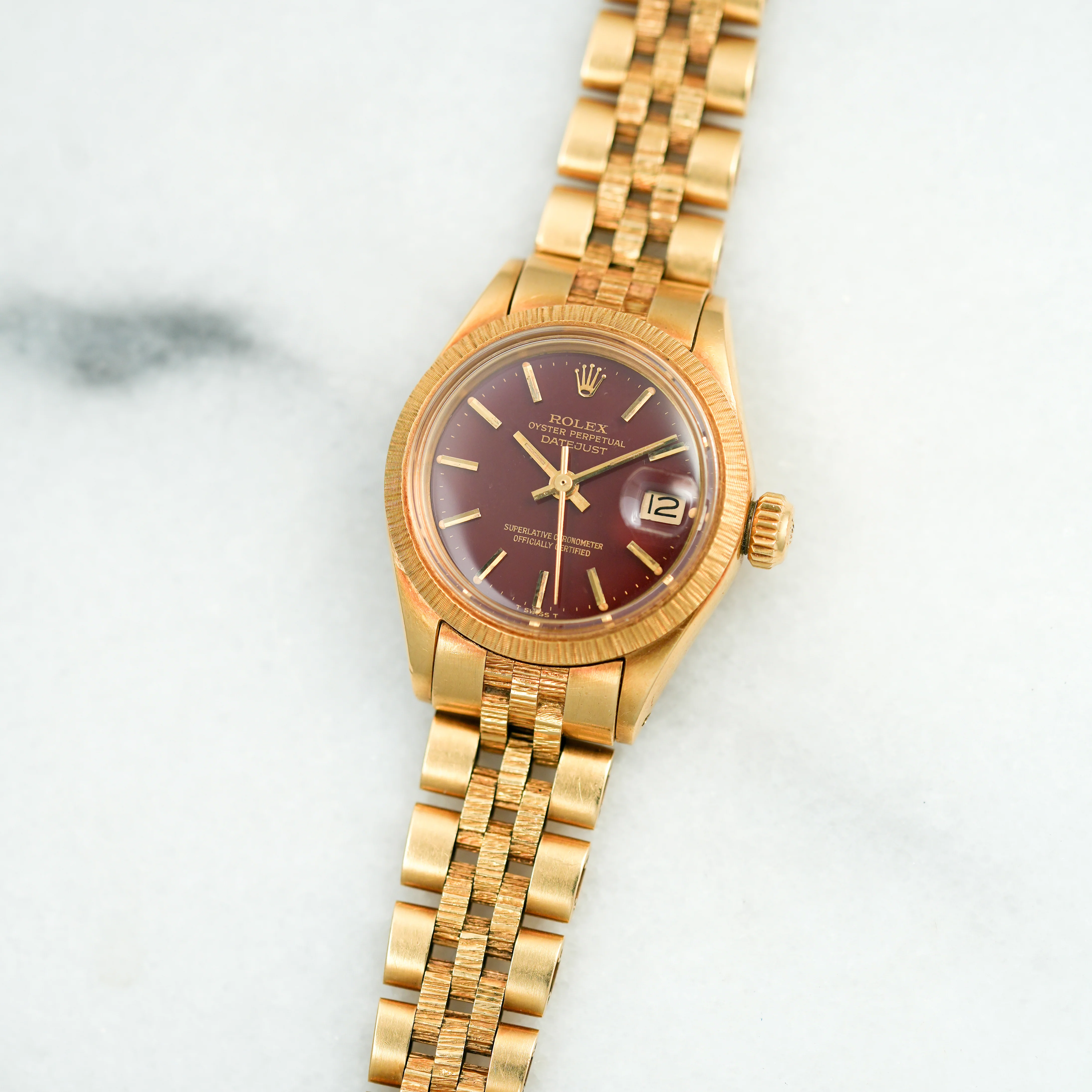 Rolex Yellow Gold Datejust Ref. 6913 with Oxblood Stella Dial (New Arrival) - Image 3