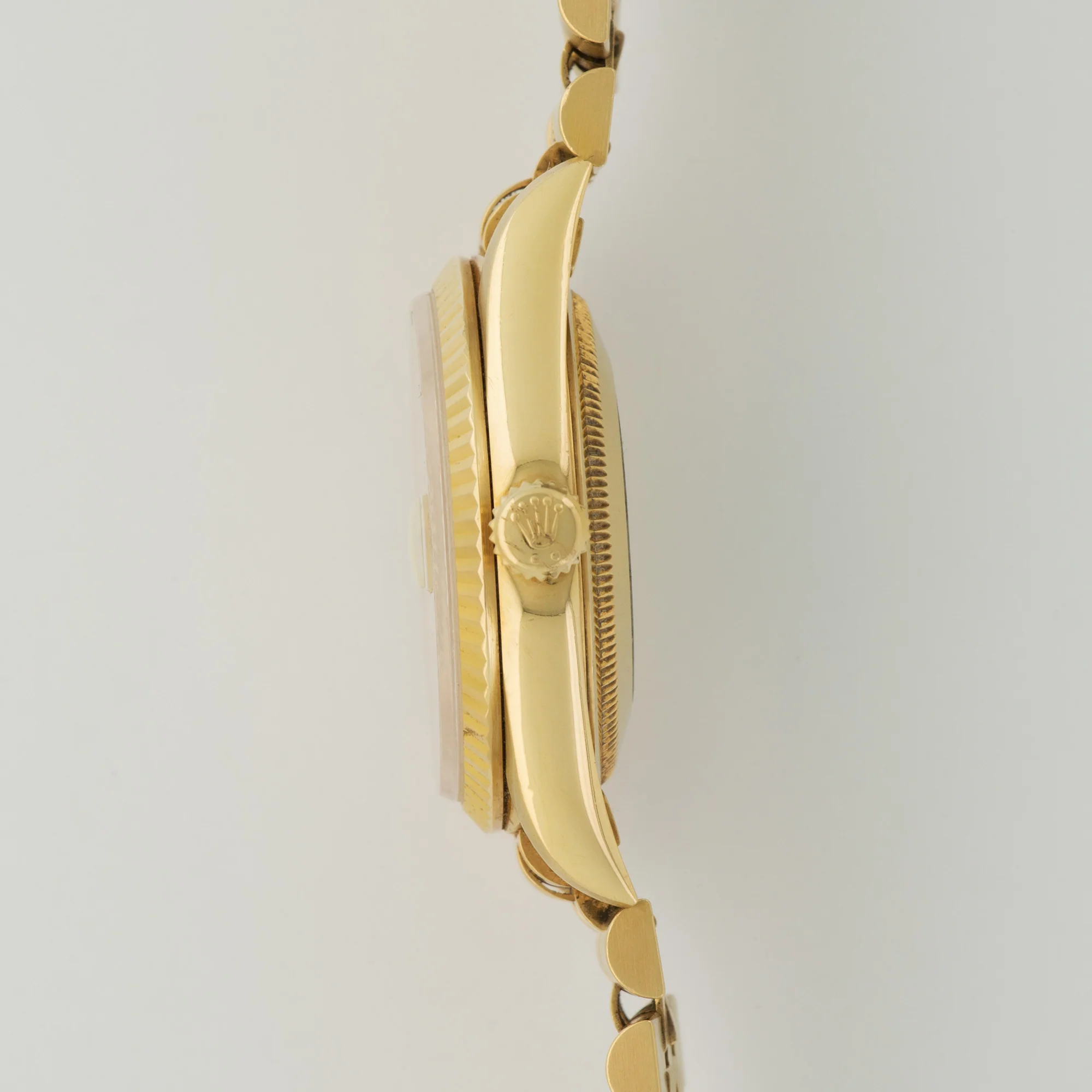 Rolex Yellow Gold Datejust UAE Coat of Arms Watch Ref. 16238 - Image 3