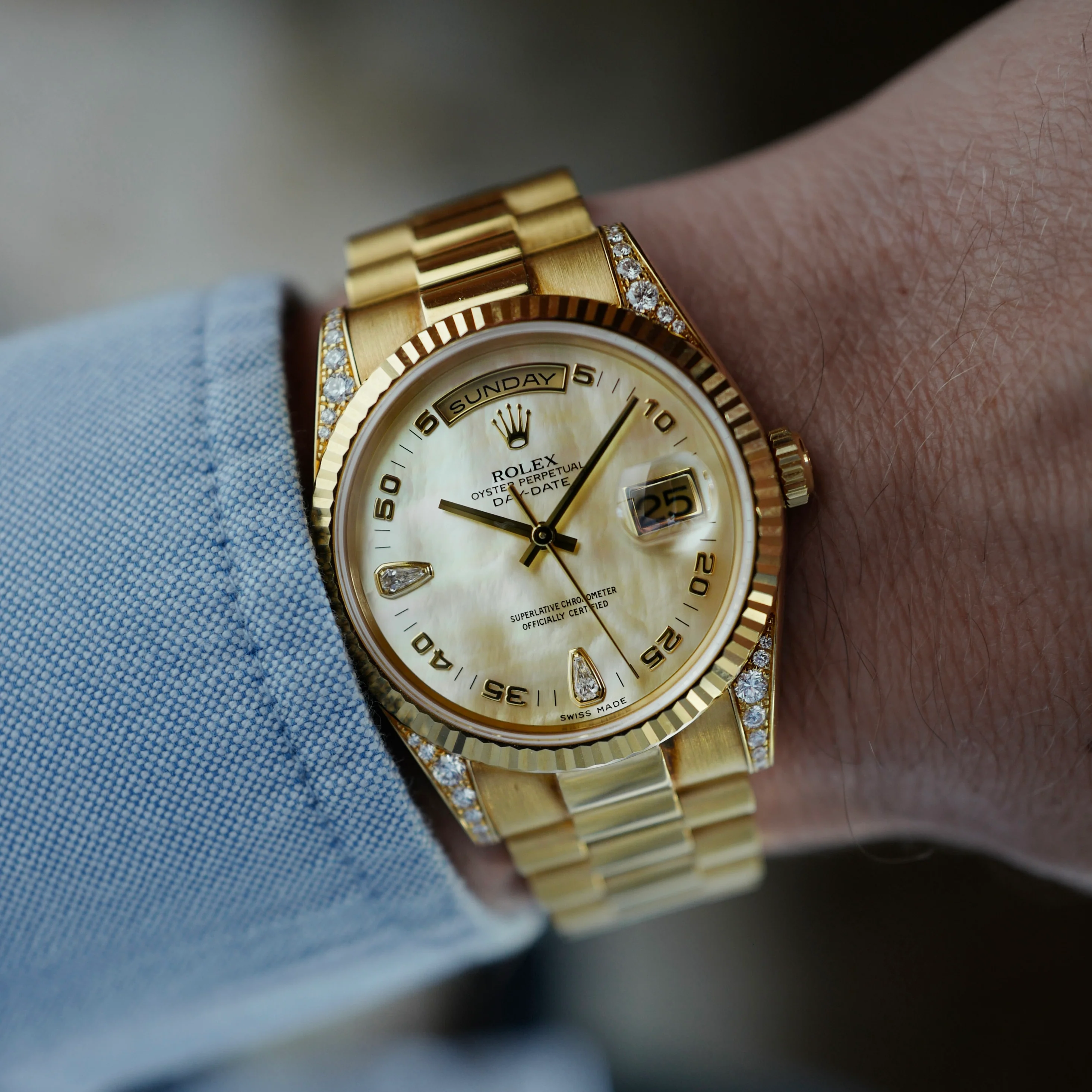 Rolex Yellow Gold Day-Date Mother of Pearl Diamond Ref. 118338 - Image 3