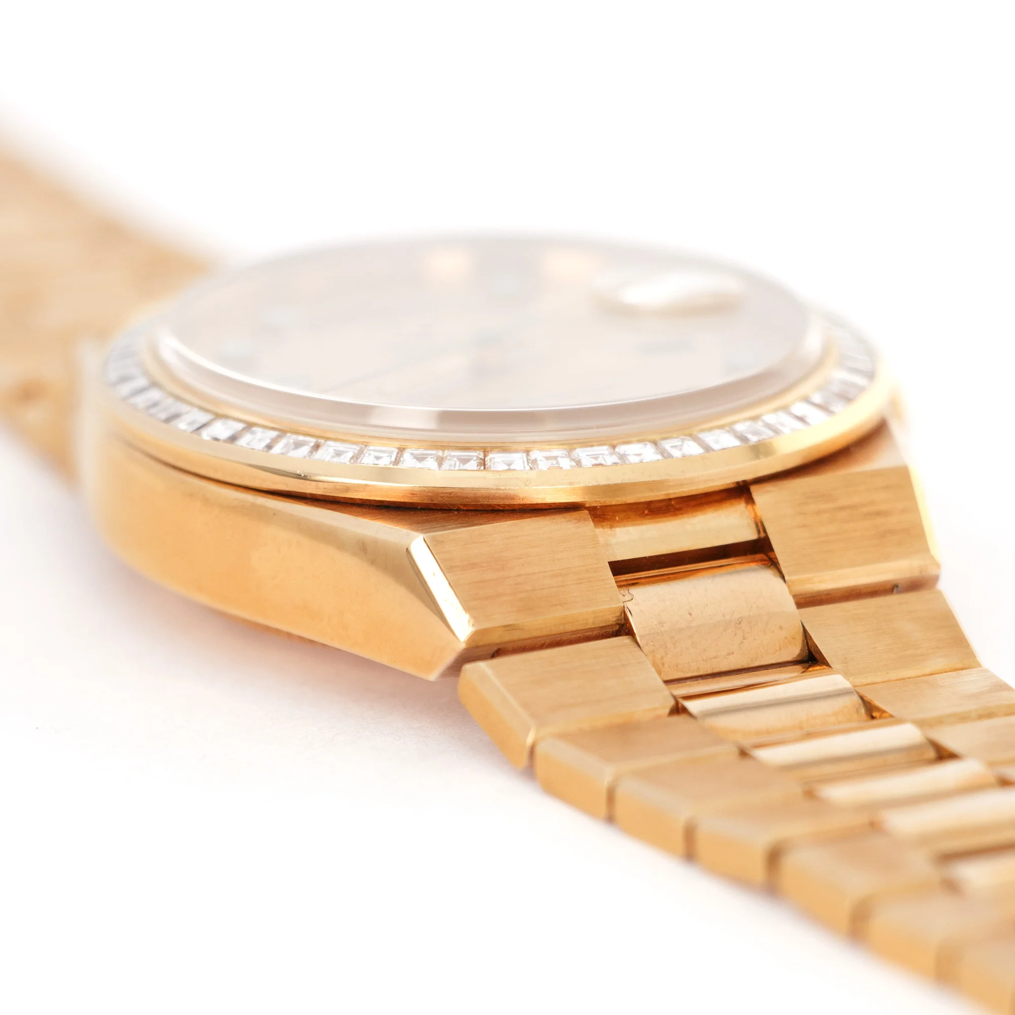Rolex Yellow Gold Day-Date Oysterquartz Diamond Watch Ref. 19058, Delivered to Saudi Arabian Oil Co. - Image 3