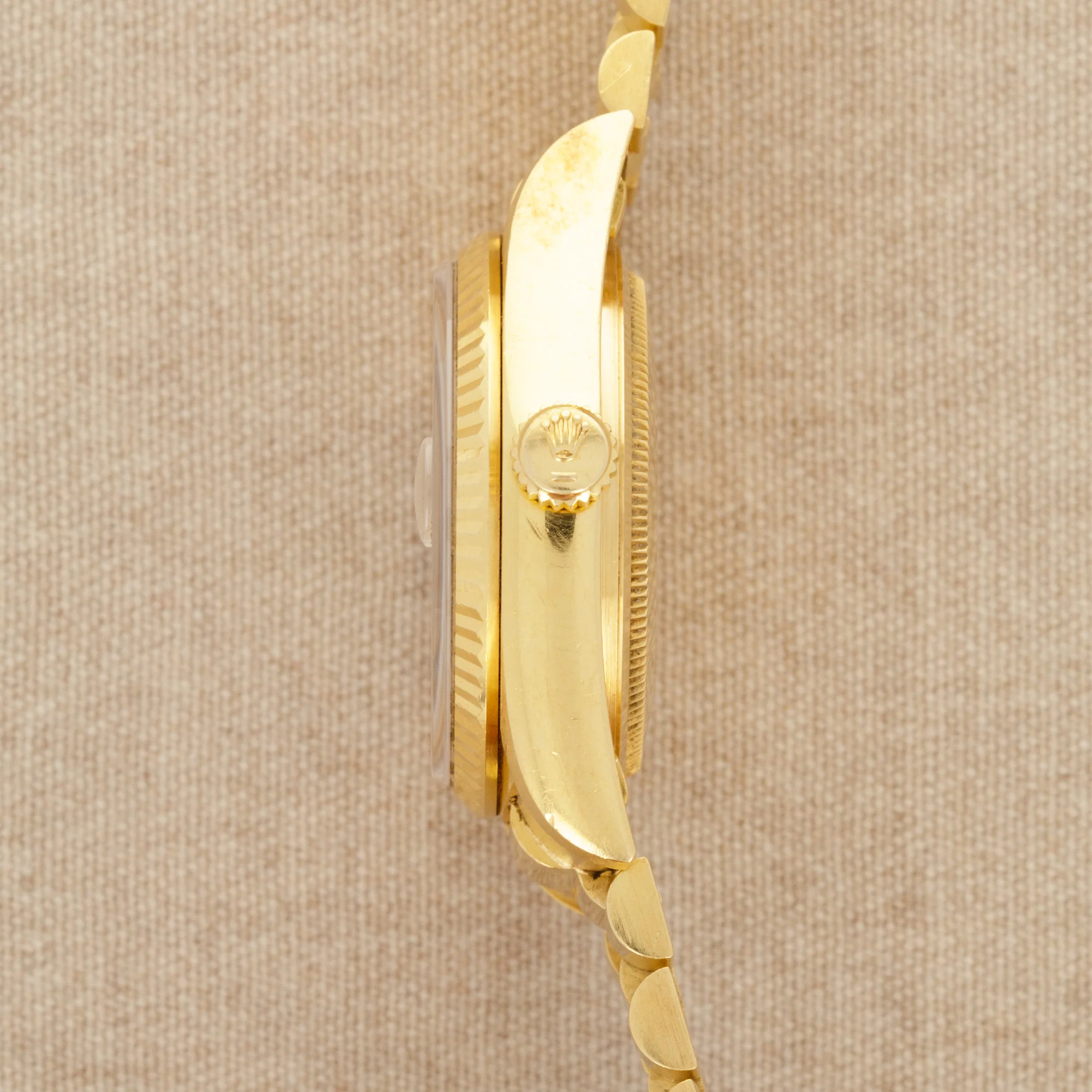 Rolex Yellow Gold Day-Date Ref. 18038 with Rare Pinball Dial - Image 7