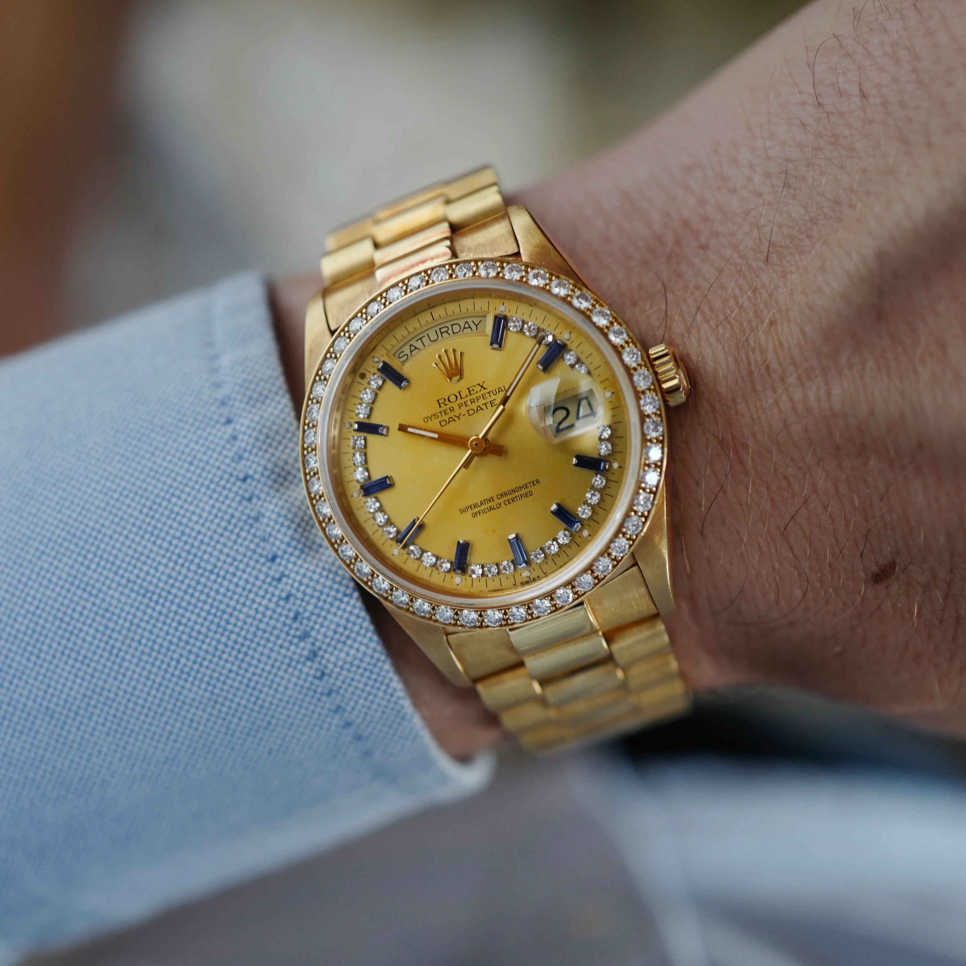 Rolex Yellow Gold Day-Date Ref. 18048 with Factory Sapphire Diamond String Dial - Image 4