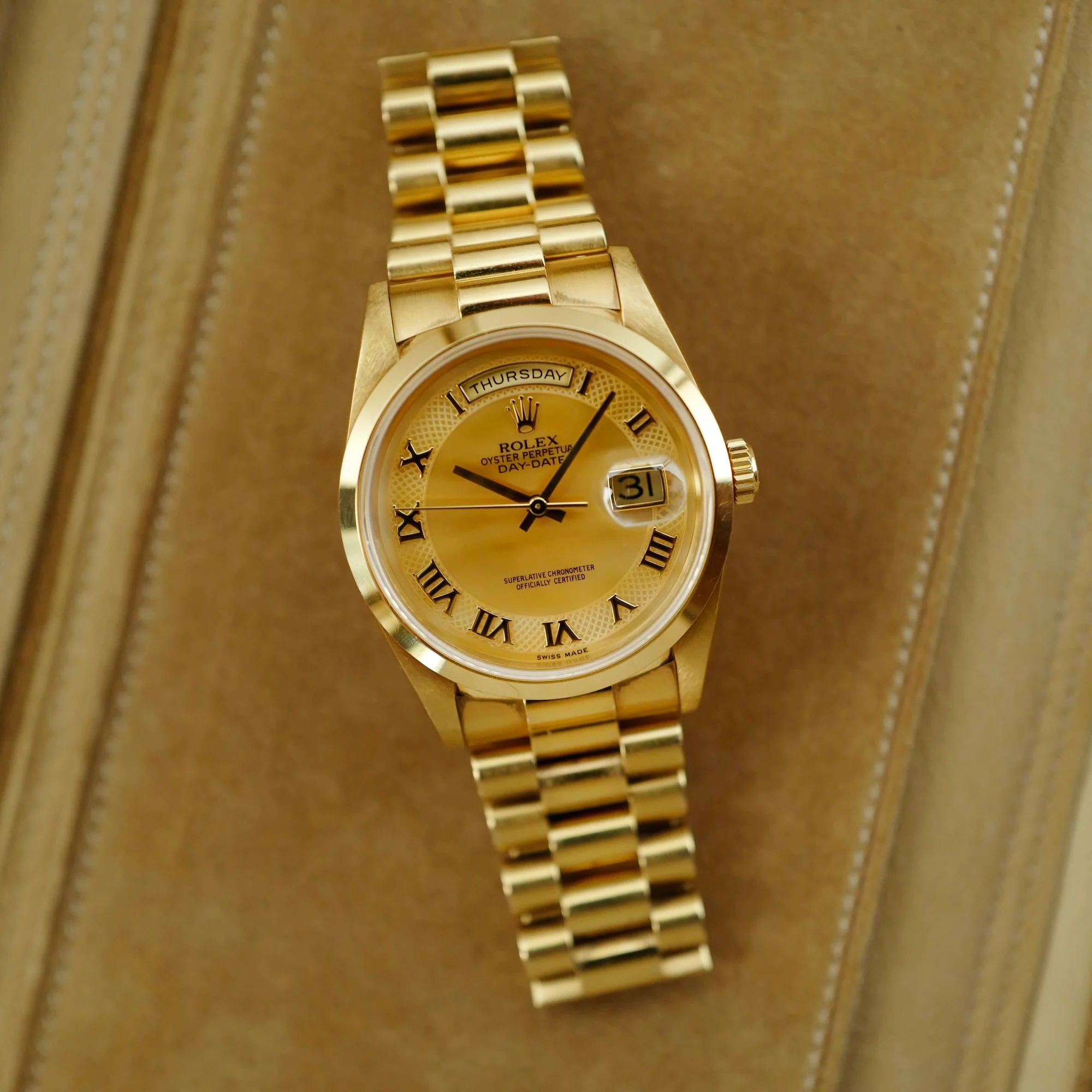Rolex Yellow Gold Day-Date Ref. 18208 with Mother of Pearl - Image 3