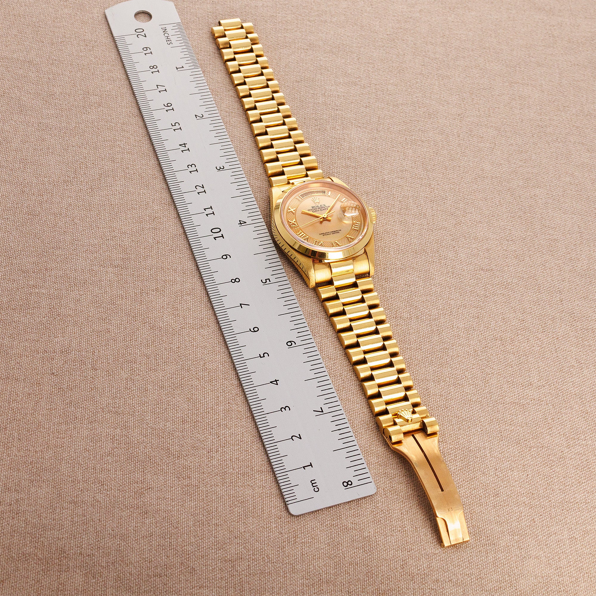 Rolex Yellow Gold Day-Date Ref. 18208 with Mother of Pearl - Image 7