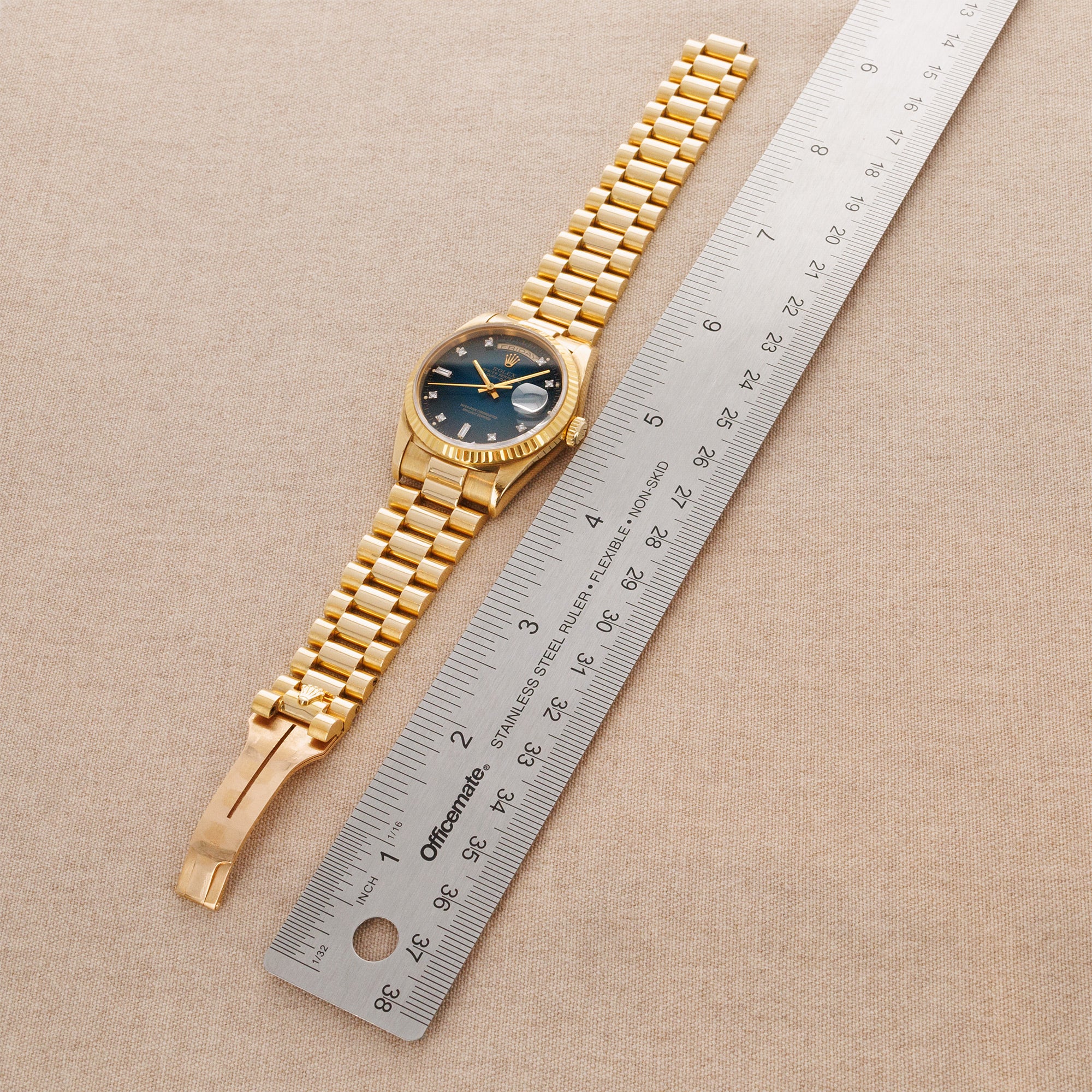 Rolex Yellow Gold Day Date Ref. 18238 with Blue Vignette Dial - Image 5