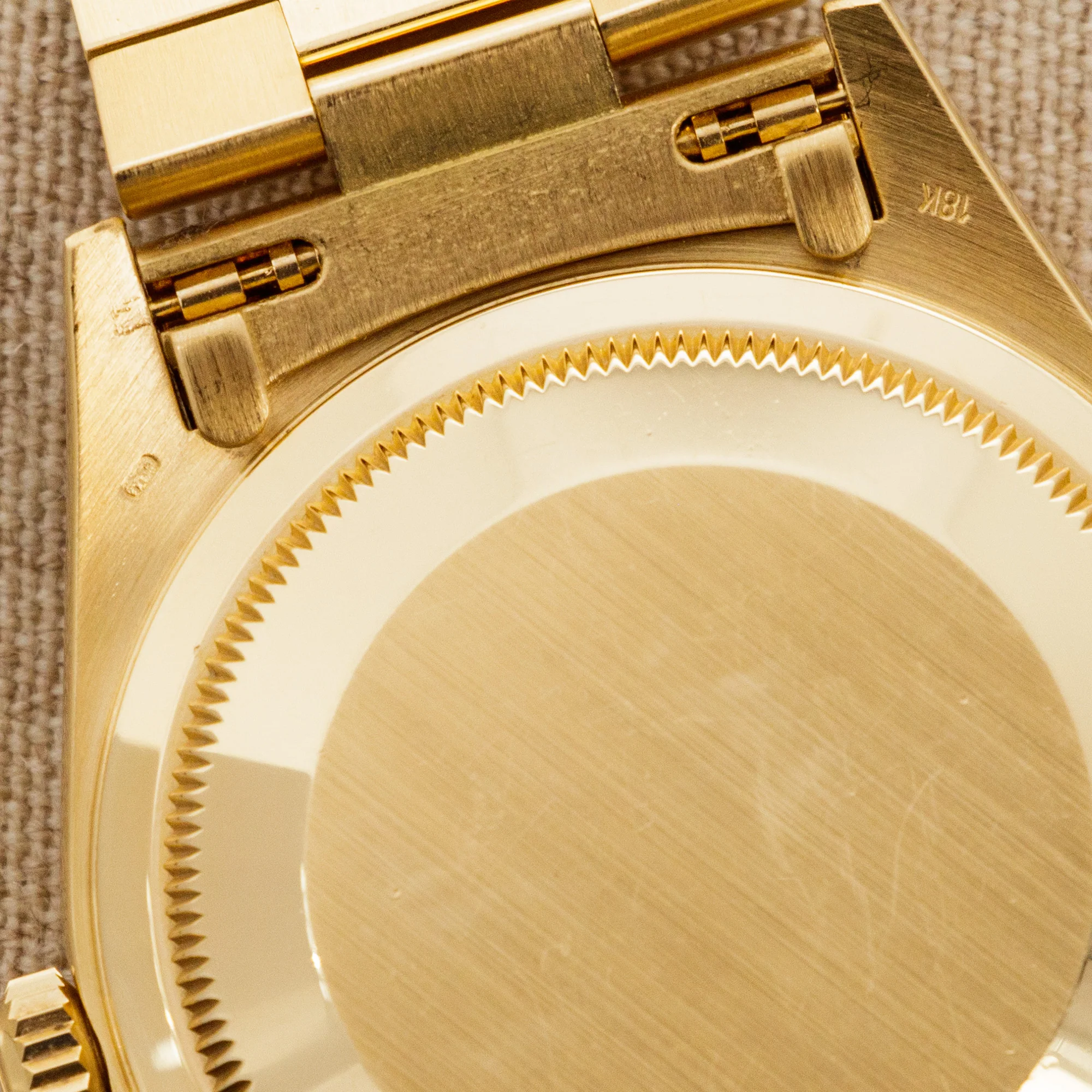 Rolex Yellow Gold Day-Date Ref. 18238 with Emerald String Dial - Image 6