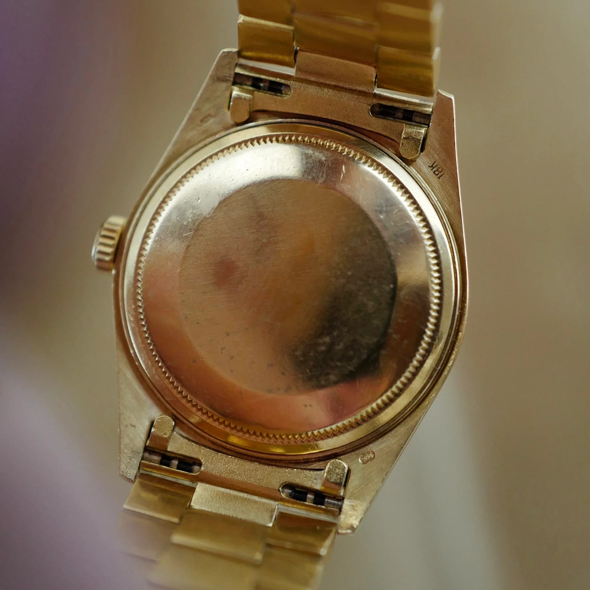 Rolex Yellow Gold Day-Date Watch Ref. 18078 with Bark Finish and Deep Blue Dial (New Arrival) - Image 6