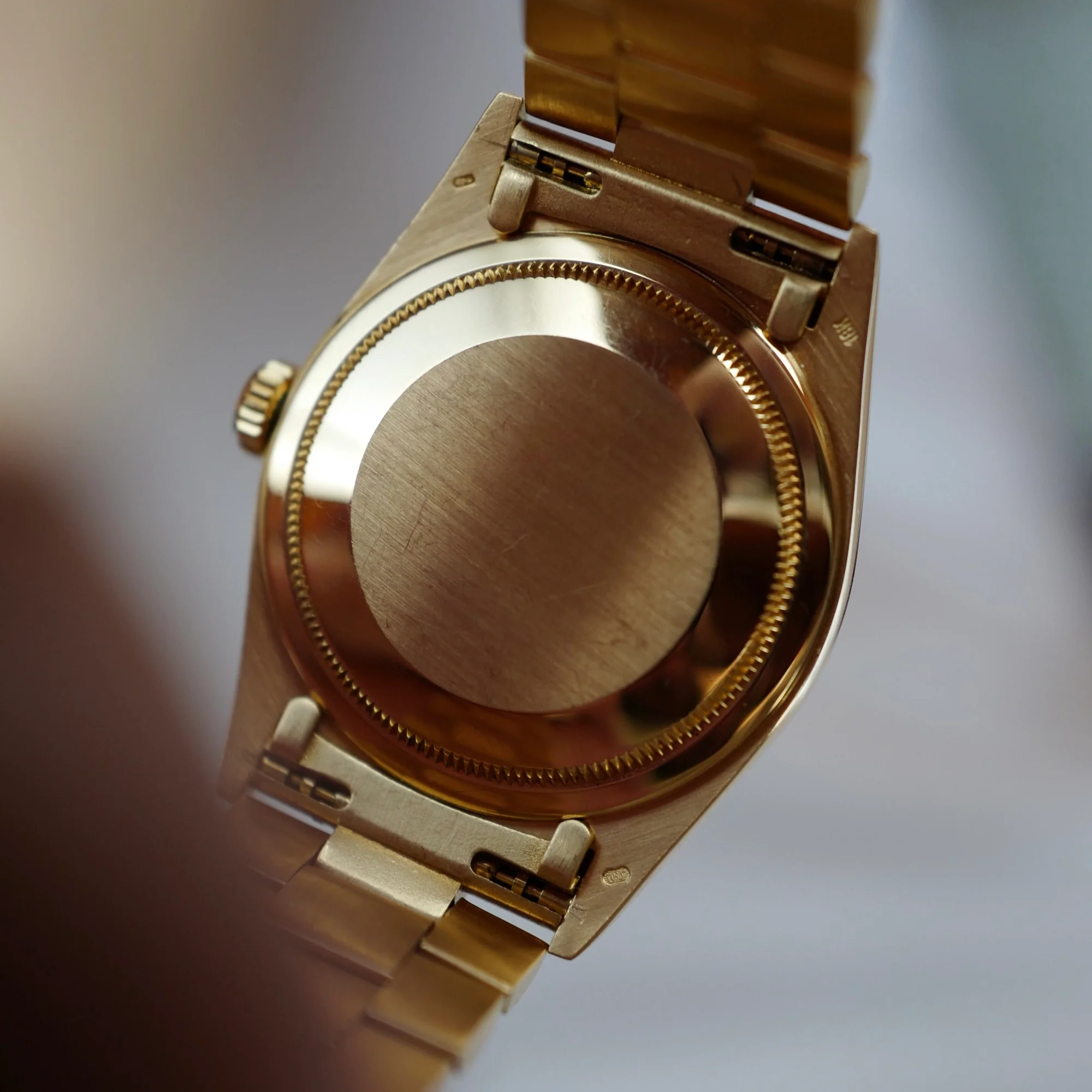 Rolex Yellow Gold Day-Date Watch Ref. 18208 with Mother of Pearl and Diamond Dial - Image 5