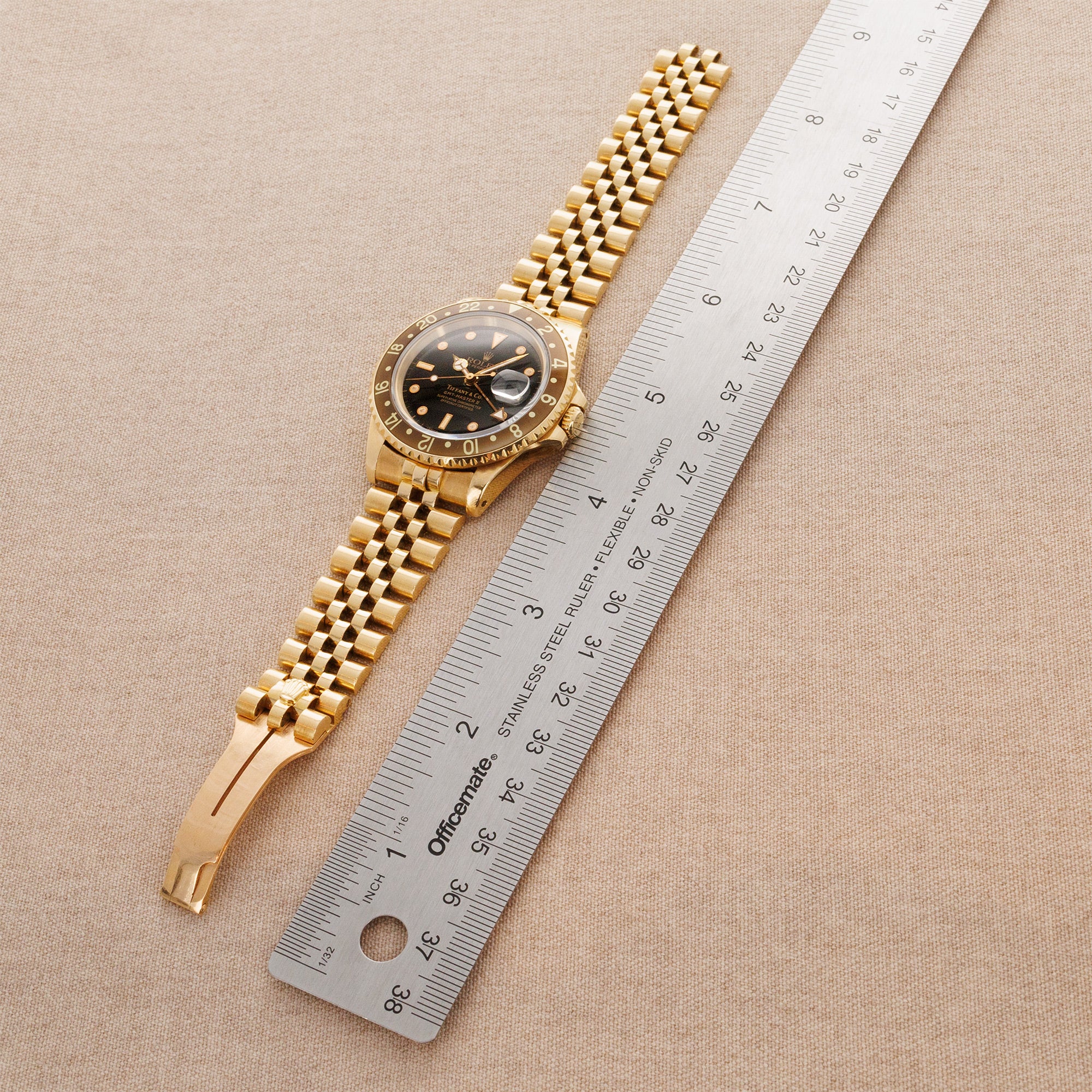 Rolex Yellow Gold GMT-Master II Ref. 16718 retailed by Tiffany & Co. - Image 5