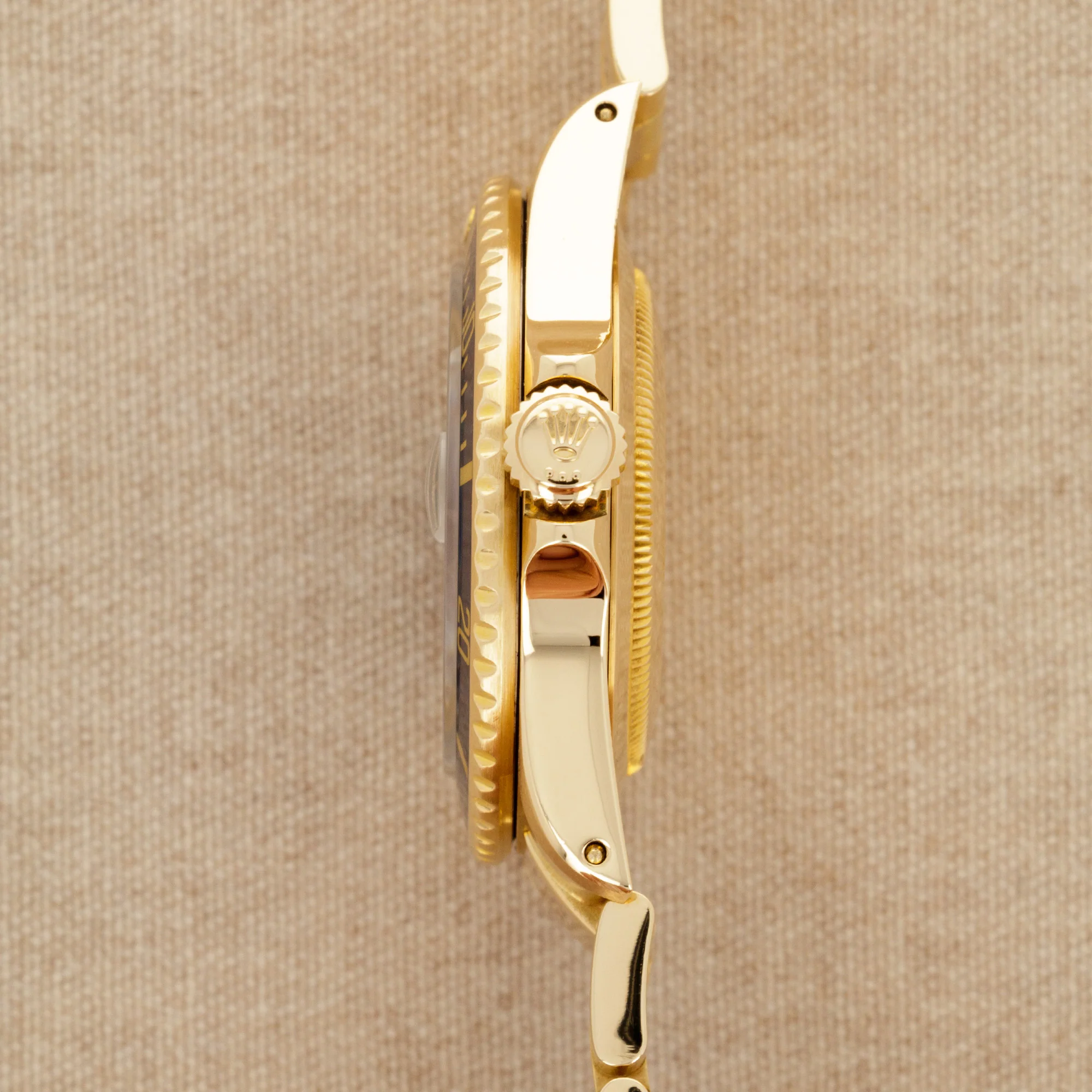 Rolex Yellow Gold Submariner Ref. 16618 - Image 8