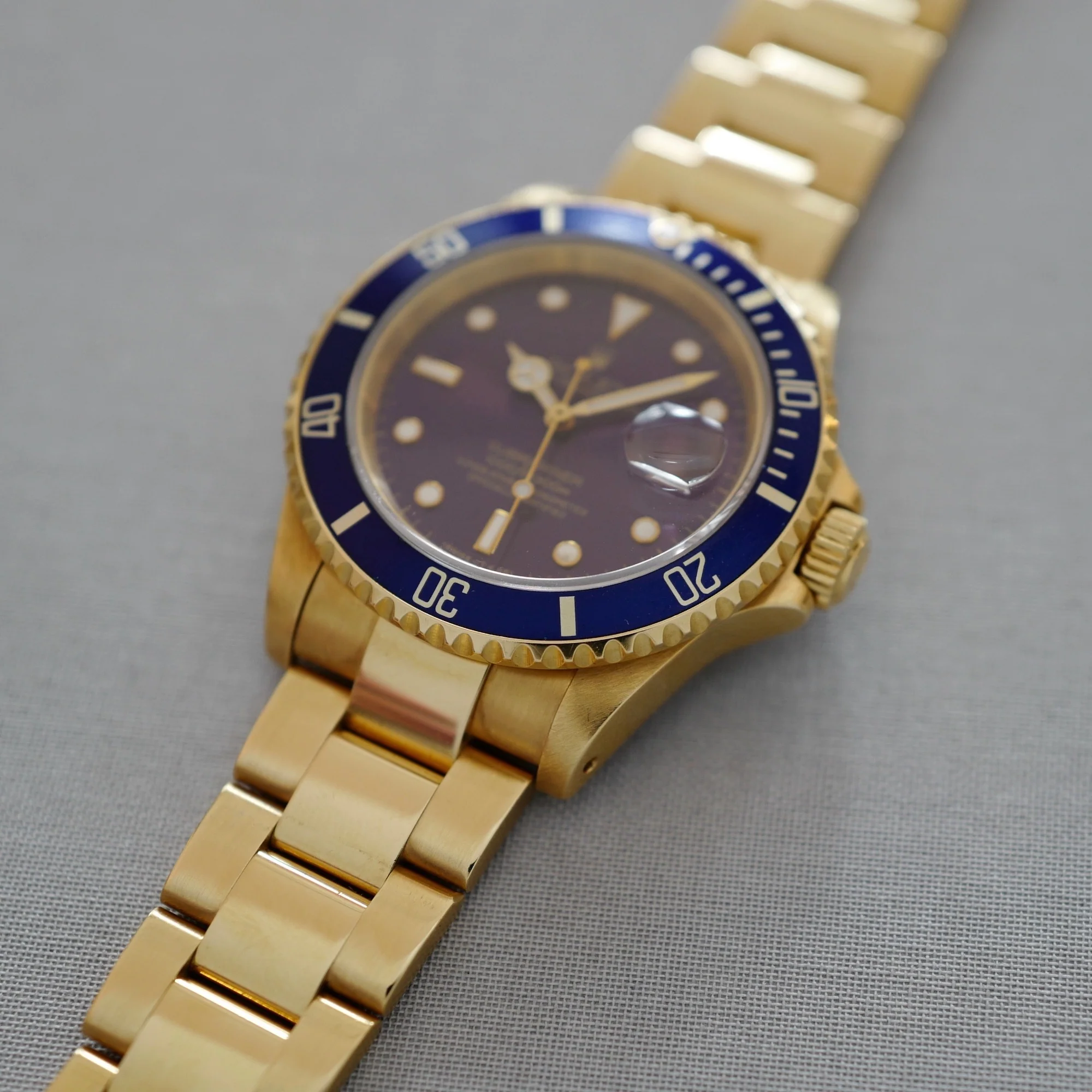 Rolex Yellow Gold Submariner Watch Ref 16618 with Original Tropical Purple Dial - Image 7