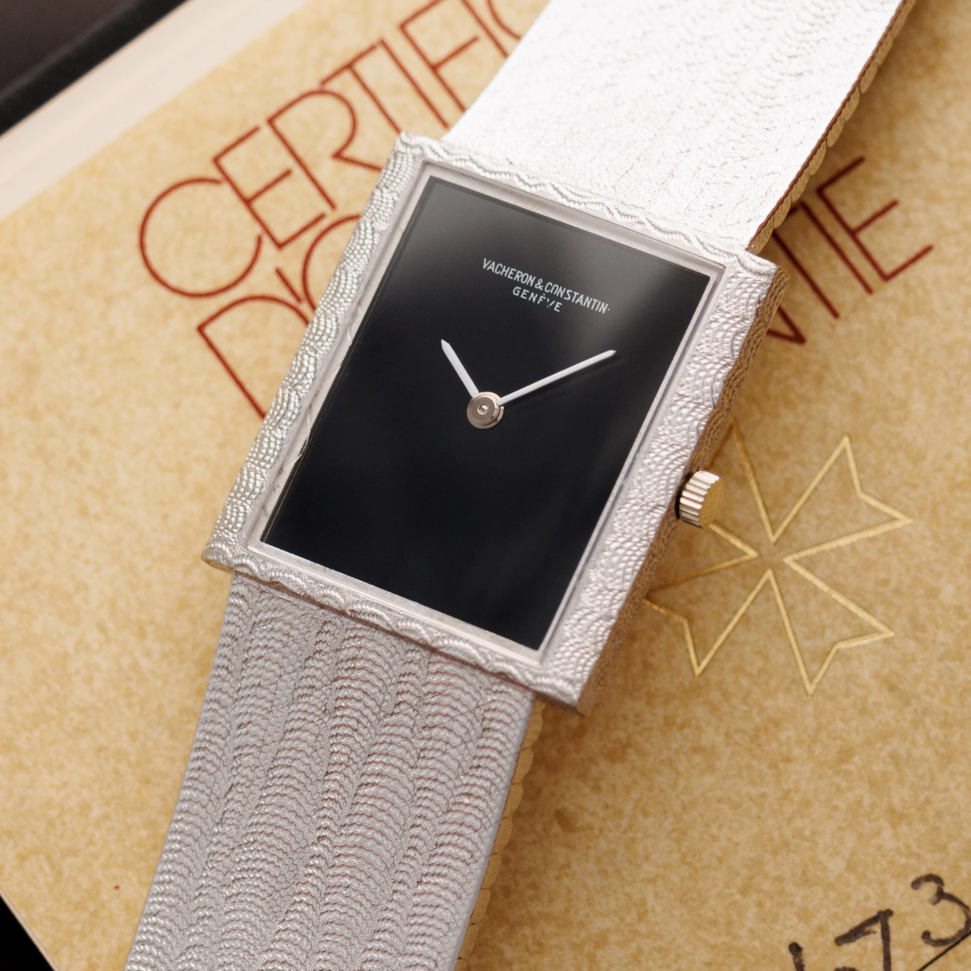 Vacheron Constantin White Gold Watch Ref. 33001 with Onyx Dial - Image 2