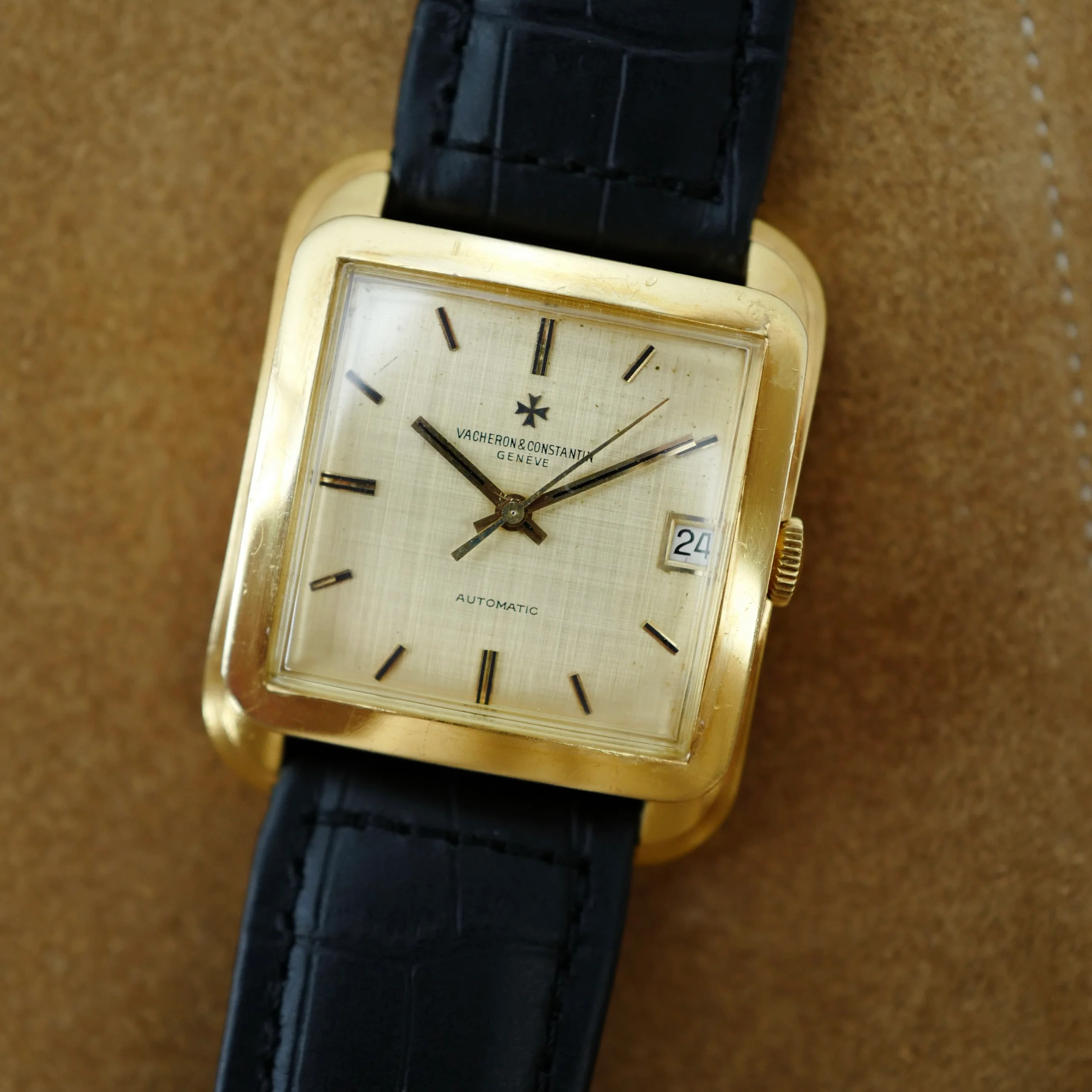 Vacheron Constantin Yellow Gold Cioccolatone Ref. 6440 with Notable Japanese Sports Provenance - Image 5