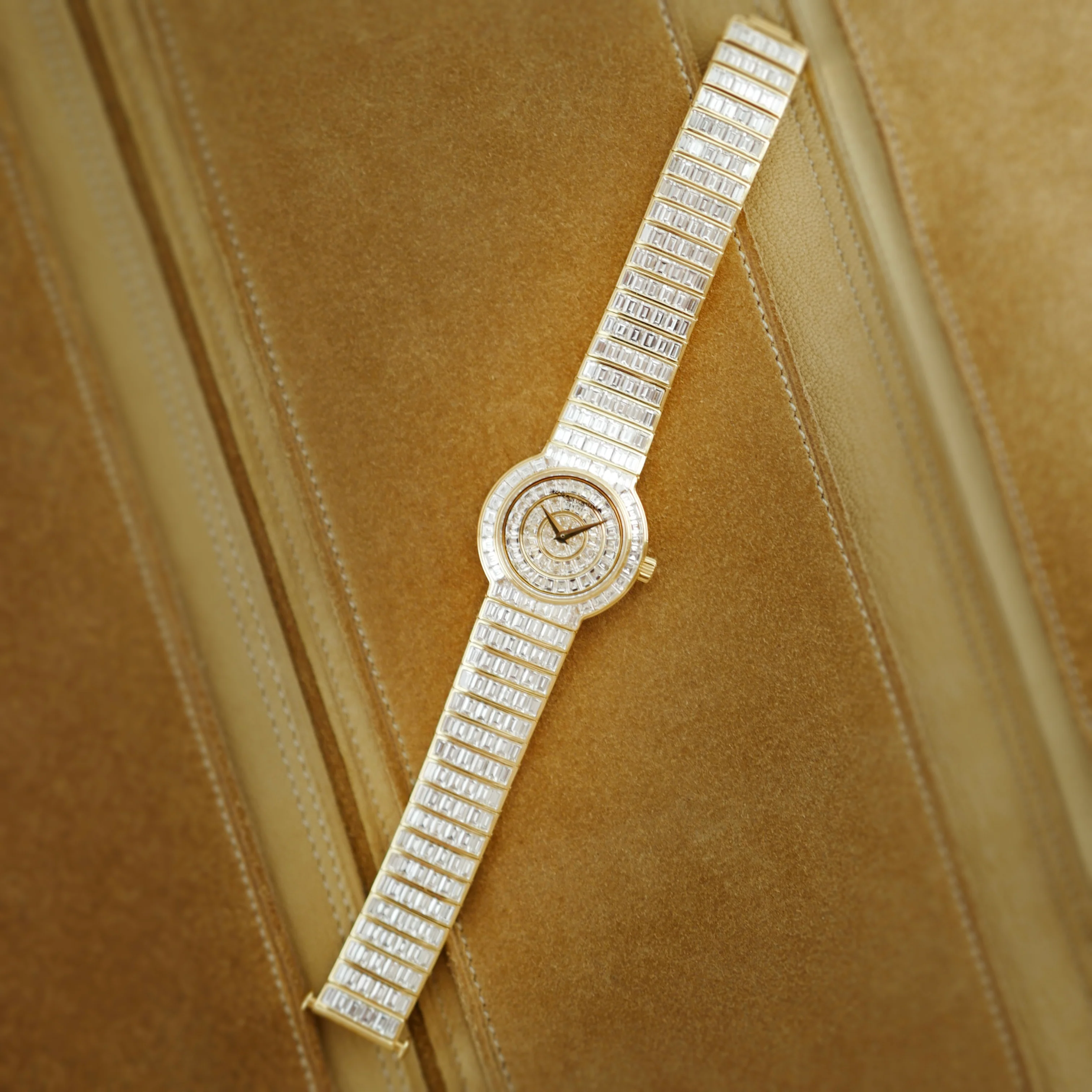 Vacheron Constantin Yellow Gold Kalla Ref. 10546/146j (New Arrival) - Image 6
