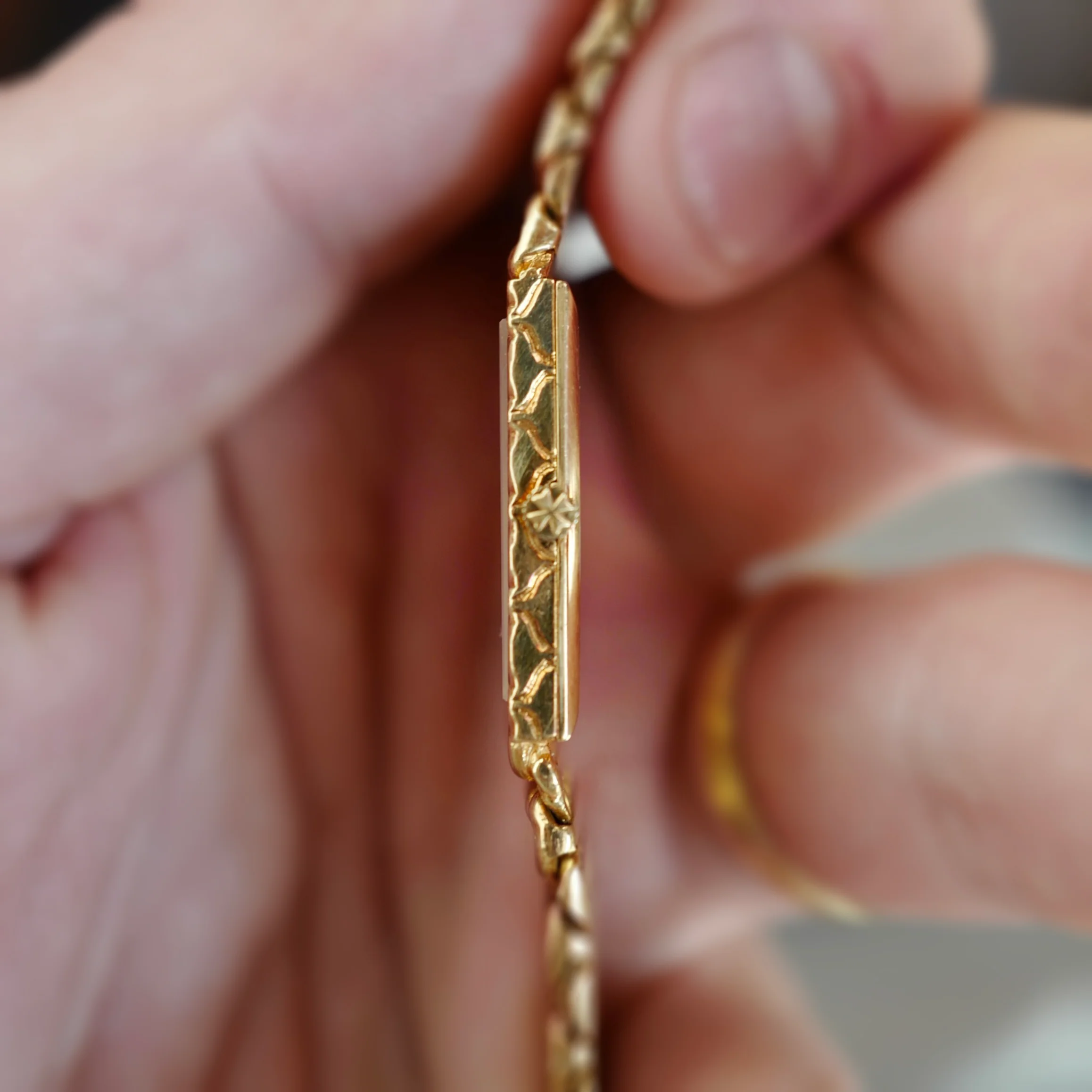 Vacheron Constantin Yellow Gold Mechanical Bracelet Watch (NEW ARRIVAL) - Image 6
