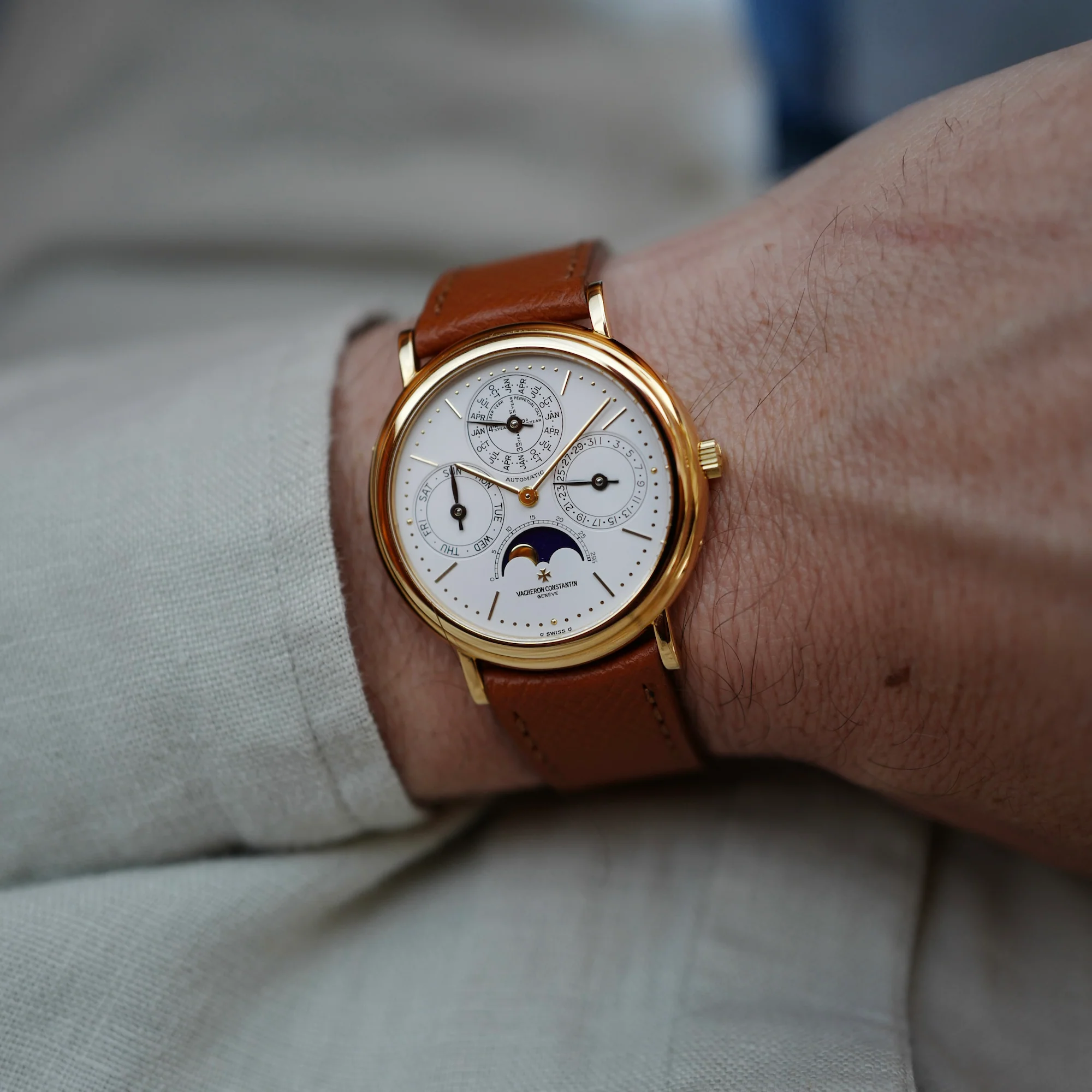 Vacheron Constantin Yellow Gold Perpetual Calendar Ref. 43031 - Image 3