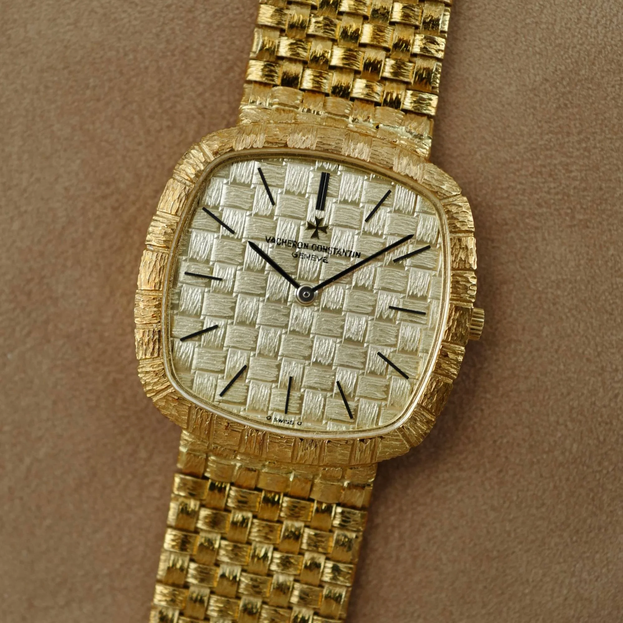 Vacheron Constantin Yellow Gold Woven Band Watch - Image 2
